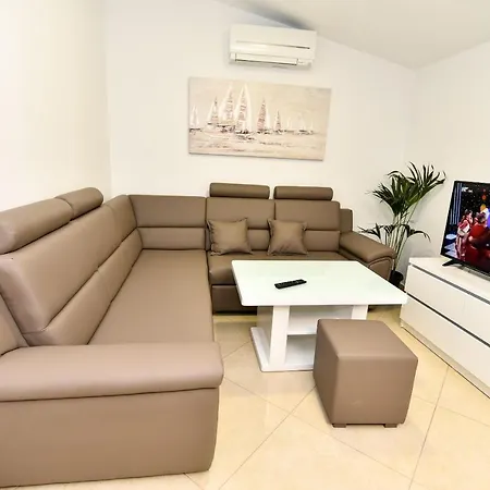 Dom wakacyjny House Luxury Stone Vir
