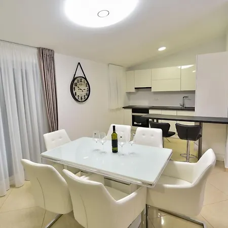 House Luxury Stone *