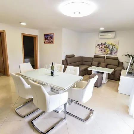 Holiday home House Luxury Stone *