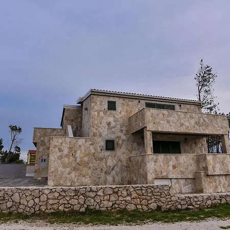 House Luxury Stone Vir